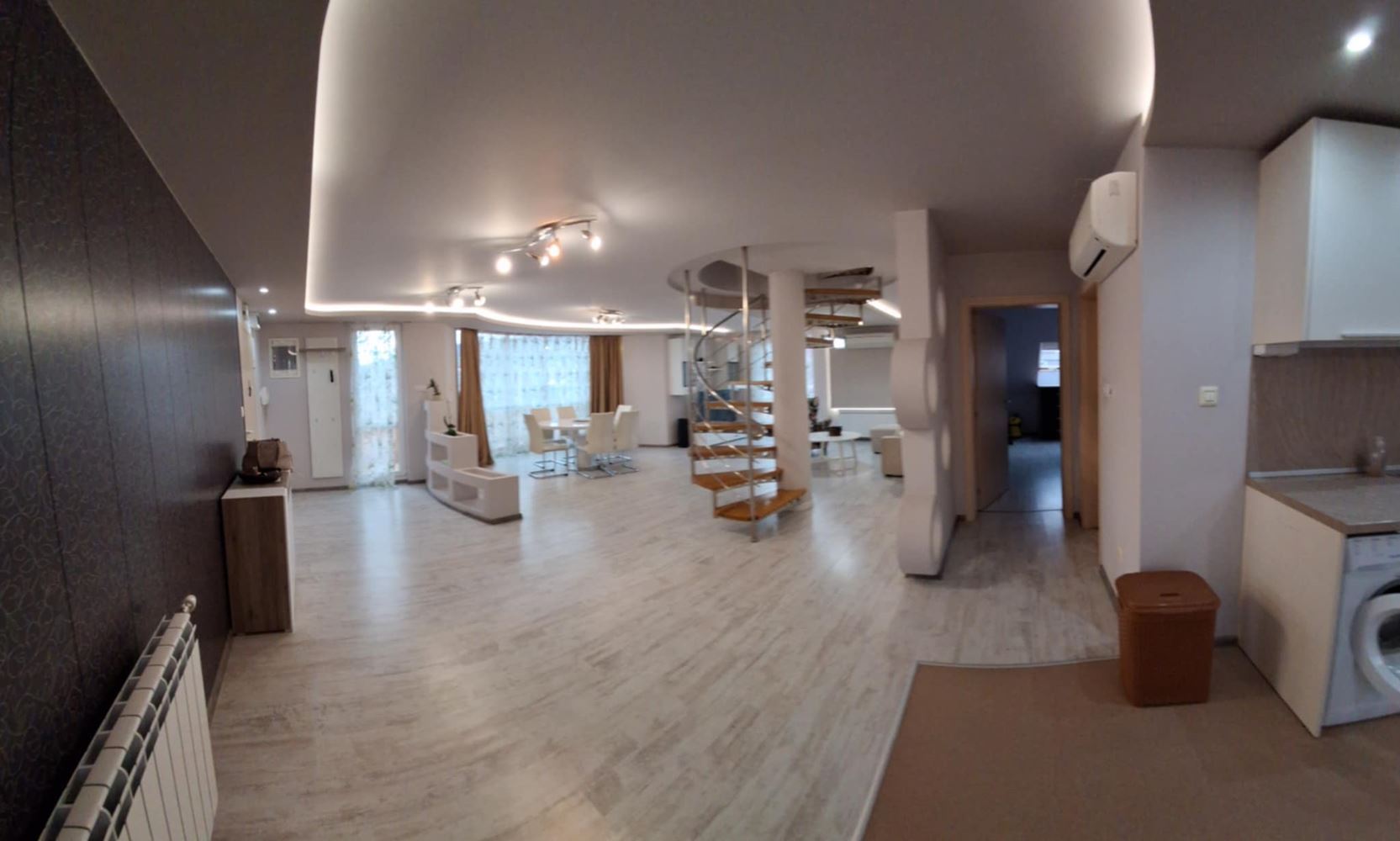 Мезонет в аренду рядом с Ларго - 240 кв.м.-0 Мезонет под наем в близост до Ларго - 240 кв.м. - 0