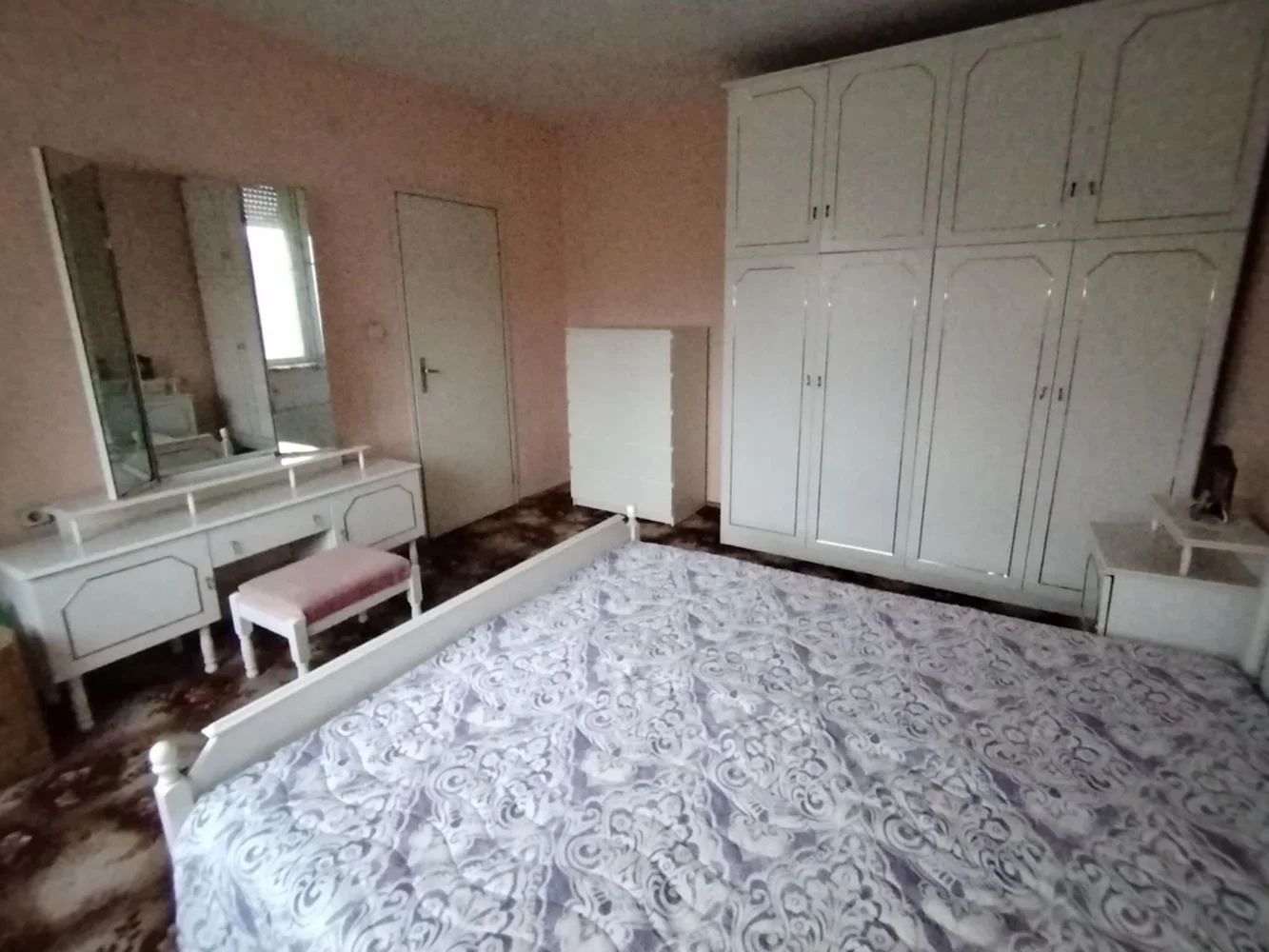 In der Nähe des Busbahnhofs - ein Schlafzimmer, Backstein-Wohnung zu verkaufen, Stockwerk 2, intern, TPP-0 In der Nähe des Busbahnhofs – zu verkaufen: 2-Zimmer-Wohnung in Ziegelbauweise, 2. Etage, nach innen gelegen, Fernwärme – 0