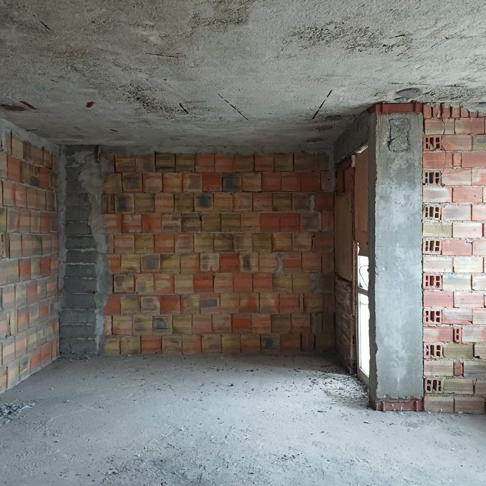 Център, многостаен апартамент, отлично разпределение, 107 кв.м.-0 Център, многостаен апартамент, отлично разпределение, 107 кв.м. - 0