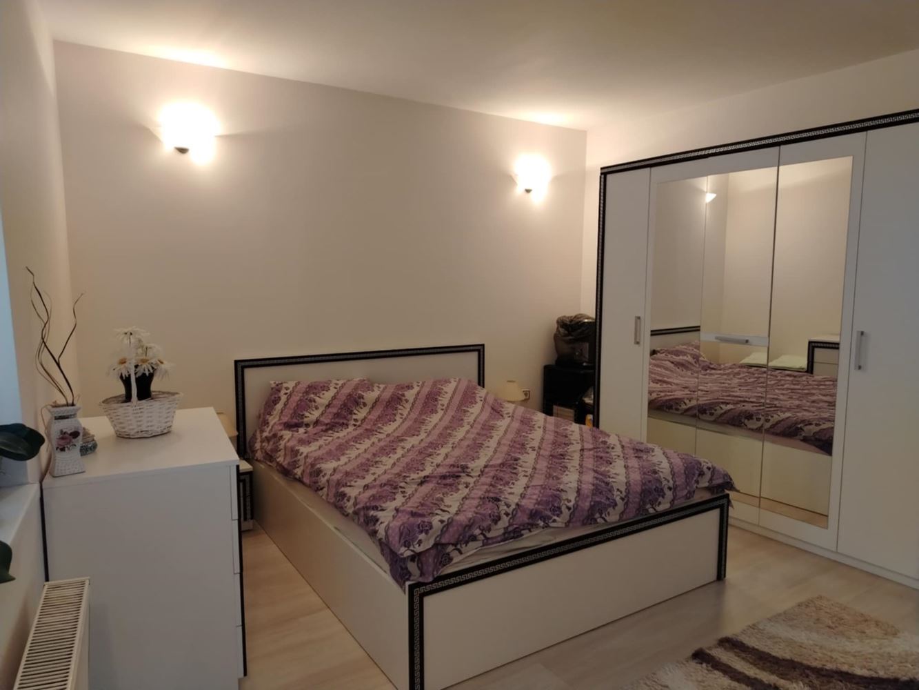 Къща, подходяща за две семейства-0 Къща, подходяща за две семейства - 0