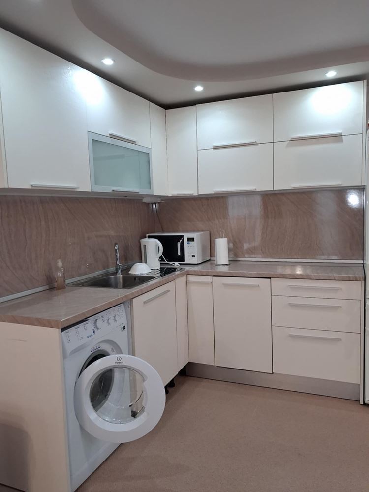 Мезонет в аренду рядом с Ларго - 240 кв.м.-0 Мезонет под наем в близост до Ларго - 240 кв.м. - 0