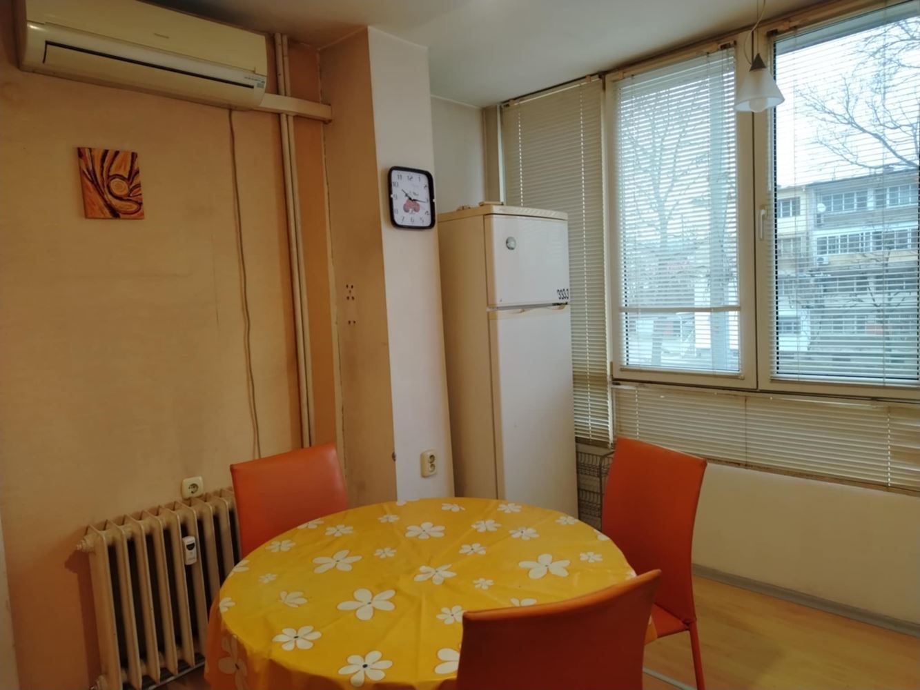 Двустаен обзаведен апартамент с ТЕЦ до Автогара-0 Двустаен обзаведен апартамент с ТЕЦ до Автогара - 0