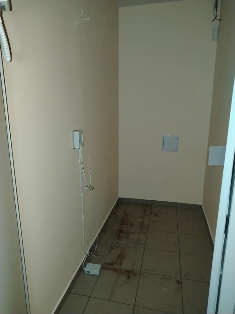 Центр, первый этаж на главной аллее-0 Център, Партерно помещение на главен булевард - 0