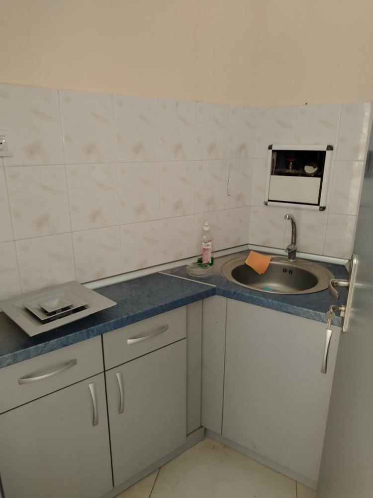 Центр, первый этаж на главной аллее-0 Център, Партерно помещение на главен булевард - 0