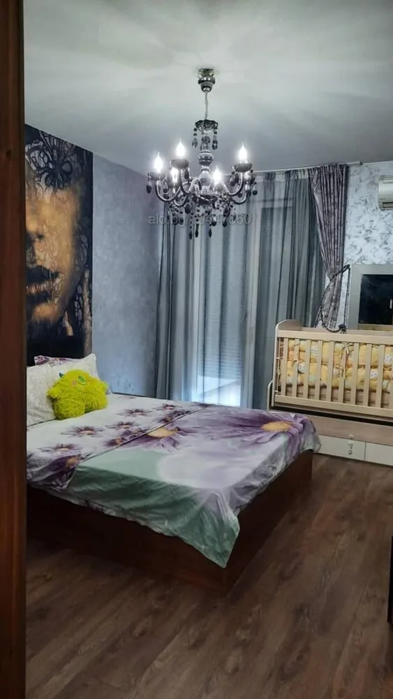 Zentrum, Ein-Zimmer-Wohnung - 90 qm, voll möbliert-0 Stadtzentrum, Zweizimmerwohnung – 90 m², komplett möbliert – 0