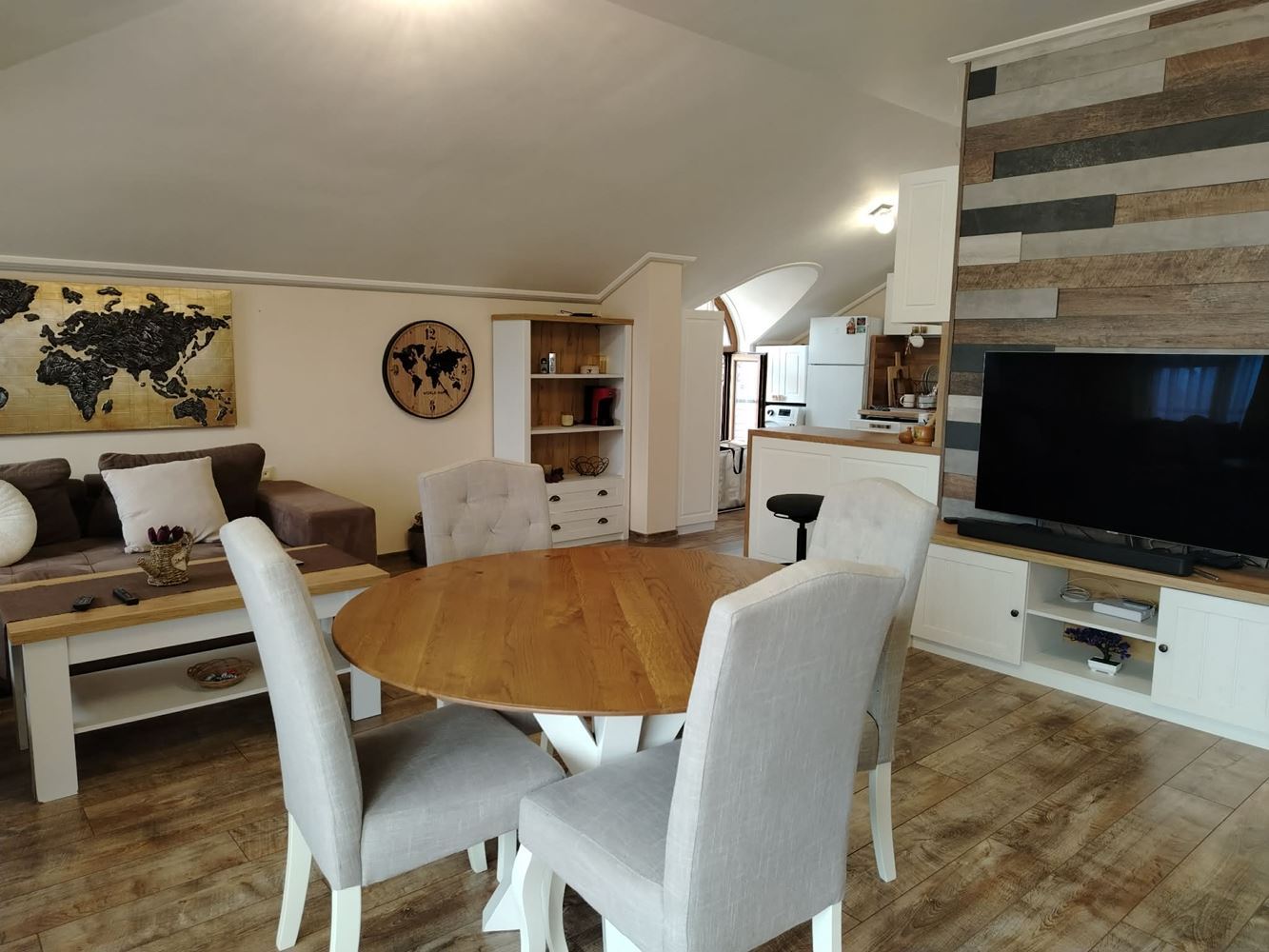 Супер център,до Ларго-0 Супер център,до Ларго - 0