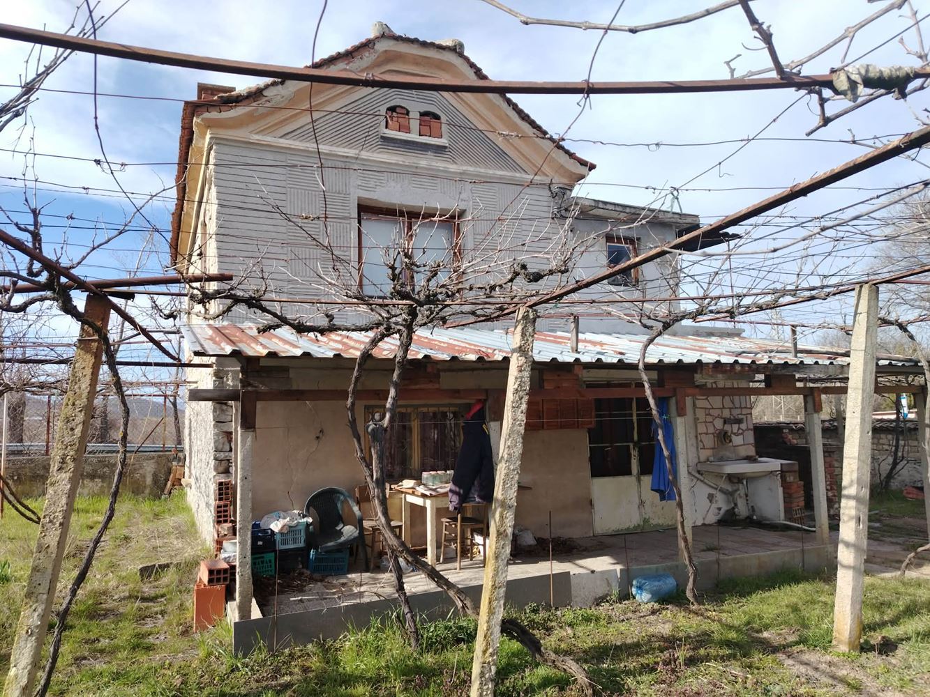 Attractive property for business and/or living in the village of. Zlati Voyvoda-0 Атрактивен имот за дейност и/или живеене в с. Злати войвода - 0