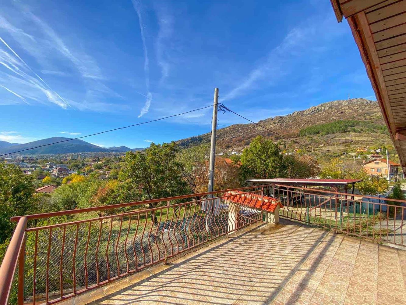 Panoramavilla mit einzigartigem Blick auf Sliven und den Berg - Grundstück 2406 qm-0 Панорамна вила с уникална гледка към Сливен и планината – парцел 2406 кв.м - 0