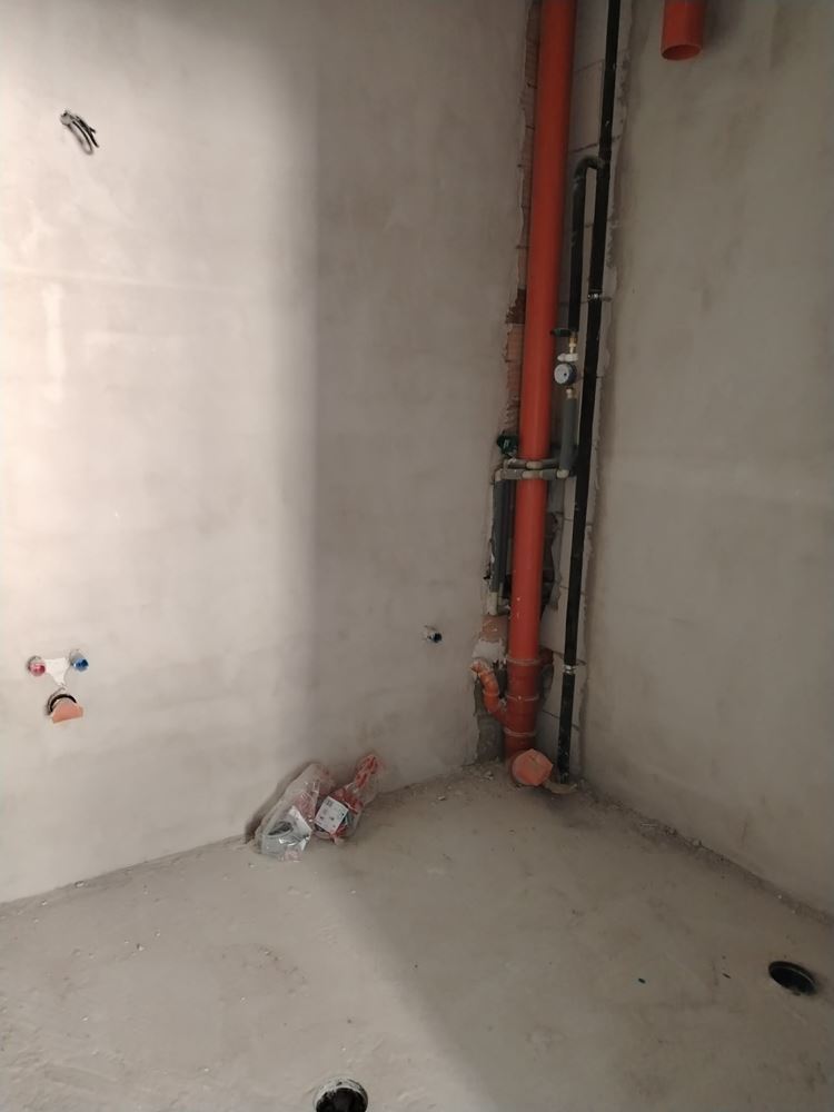 Belediye yakınında park yeri olan iki yatak odalı daire-0 Тристаен апартамент с паркомясто недалеч от Общината - 0