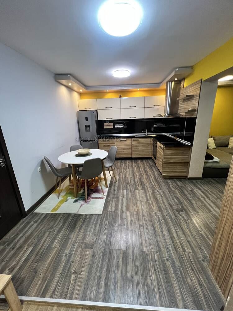 кв. Ново Село, Едноетажна Къща, Двор-0 кв. Ново Село, Едноетажна Къща, Двор - 0