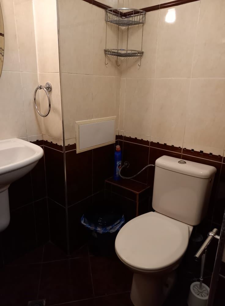 Широк център,не е синя зона,апартамент с 1 спалня - 0