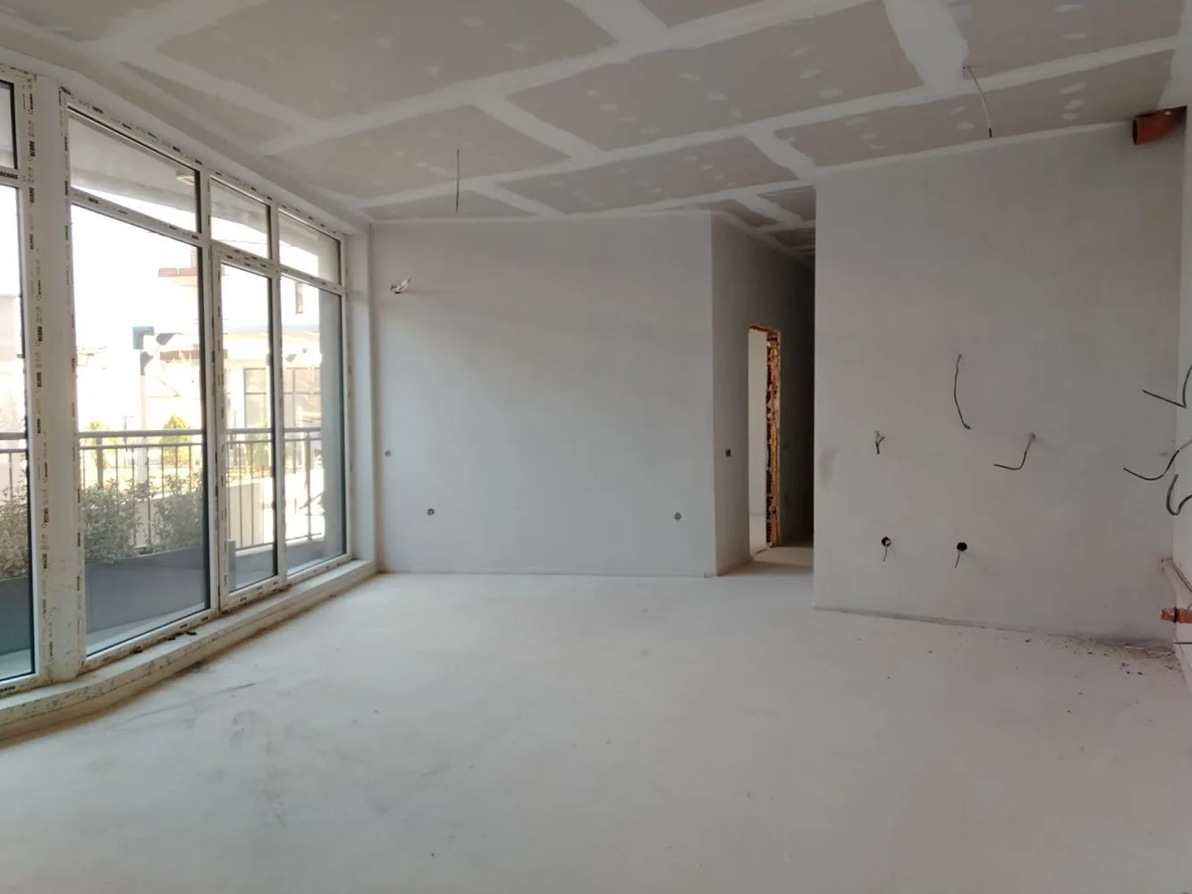 Zwei-Zimmer-Wohnung mit Parkplatz in der Nähe der Stadtverwaltung-0 Dreizimmerwohnung mit Parkplatz unweit des Rathauses – 0