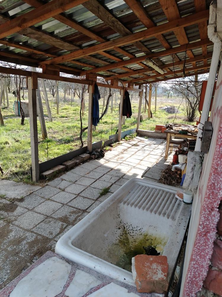 Attractive property for business and/or living in the village of. Zlati Voyvoda-0 Атрактивен имот за дейност и/или живеене в с. Злати войвода - 0