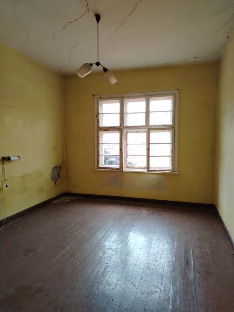 Къща в Центъра на града-0 Къща в Центъра на града - 0