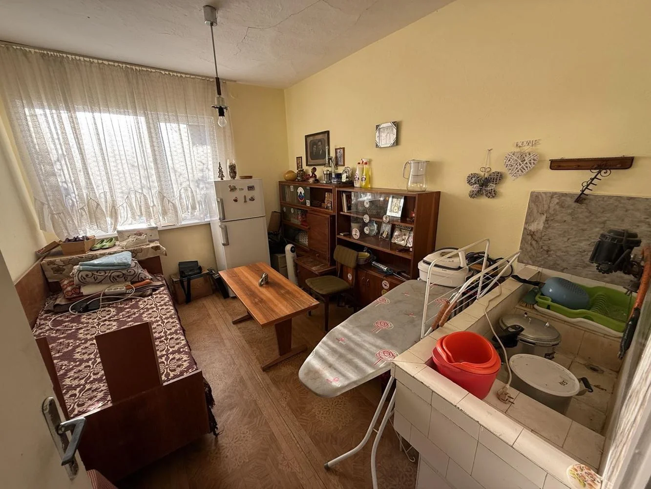 Viertel. Klutsochor, Haus mit Garage im bevorzugten Teil des Viertels-0 кв. Клуцохор, Къща с гараж в предпочитаната част на квартала - 0