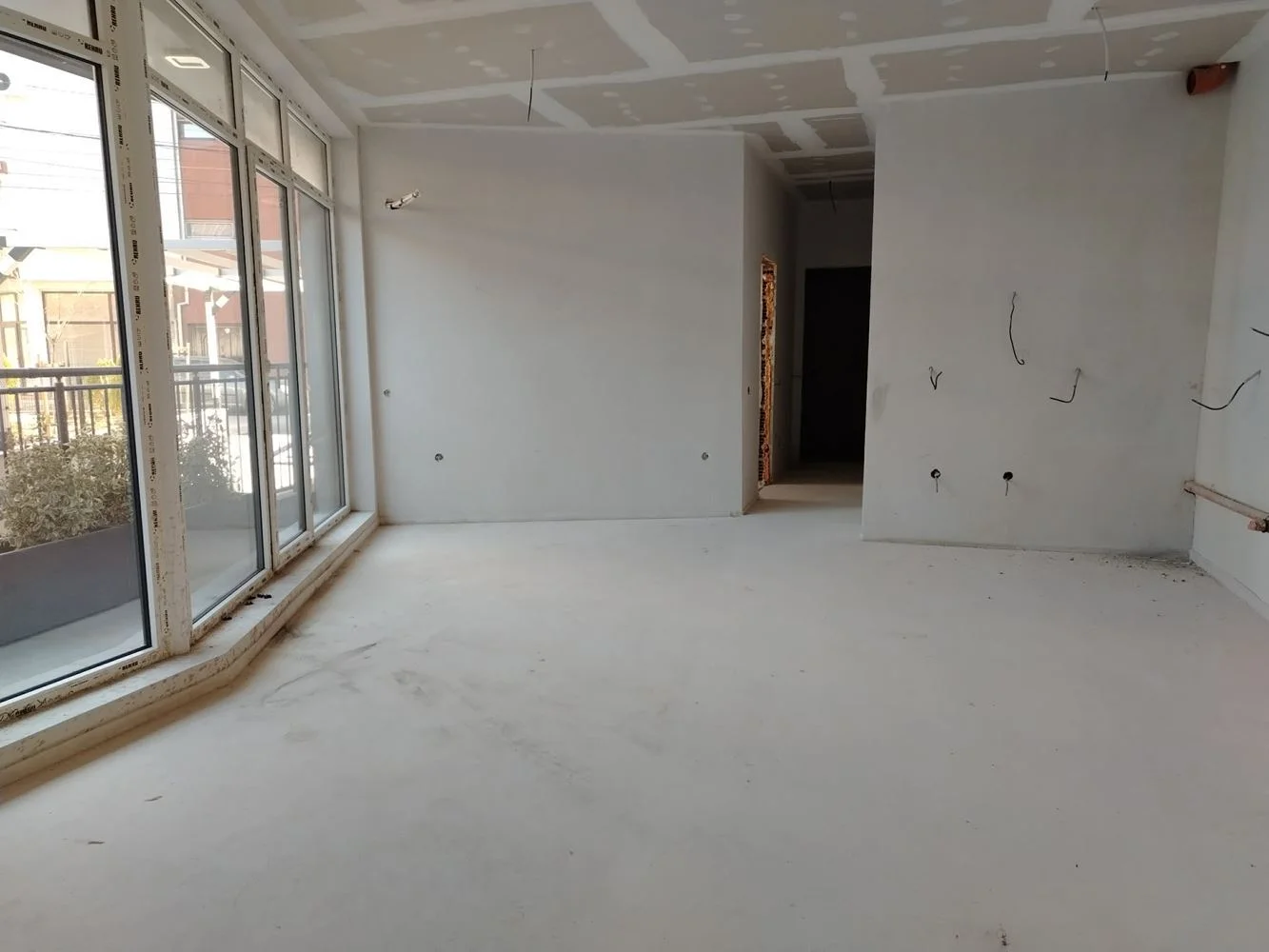 Zwei-Zimmer-Wohnung mit Parkplatz in der Nähe der Stadtverwaltung-0 Dreizimmerwohnung mit Parkplatz unweit des Rathauses – 0
