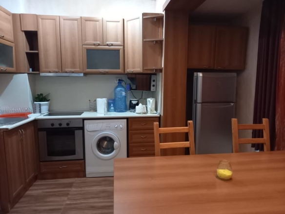 Широк център,не е синя зона,апартамент с 1 спалня - 0