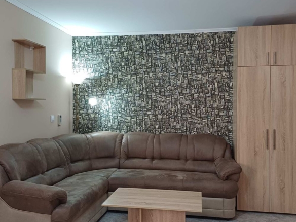 Двустаен апартамент под наем в кв. Сини камъни - напълно обзаведен - 0