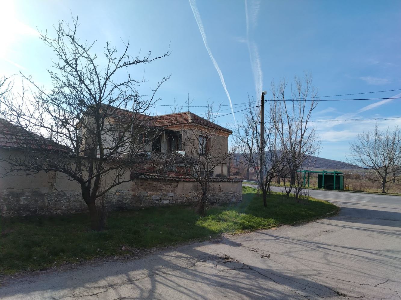 Attractive property for business and/or living in the village of. Zlati Voyvoda-0 Атрактивен имот за дейност и/или живеене в с. Злати войвода - 0