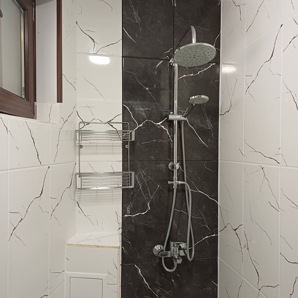 Двустаен апартамент под наем в кв. Сини камъни - напълно обзаведен - 0