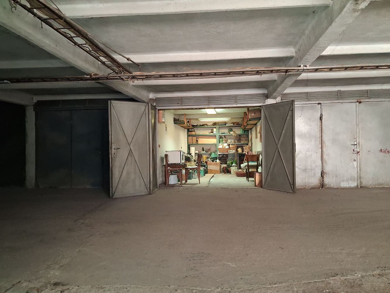 Двустаен апартамент с гараж в центъра – до Окръжна болница с ТЕЦ-0 Двустаен апартамент с гараж в центъра - до Окръжна болница с ТЕЦ - 0