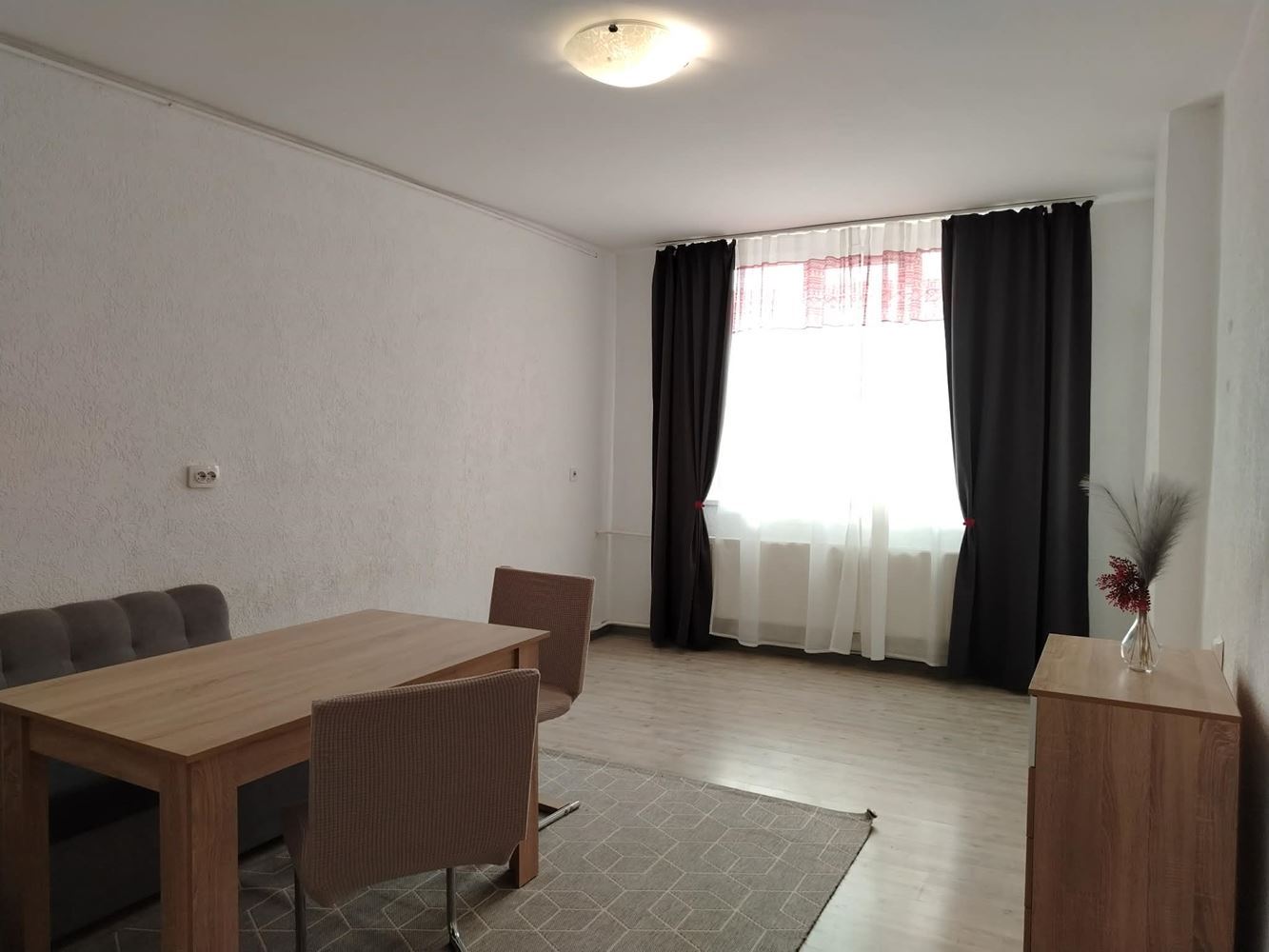 кв. Младост, обзаведен апартамент под наем - 0