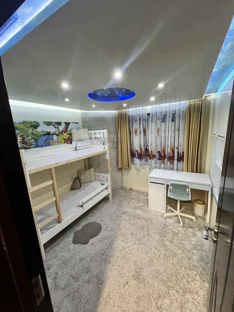 кв. Ново Село, Едноетажна Къща, Двор-0 кв. Ново Село, Едноетажна Къща, Двор - 0