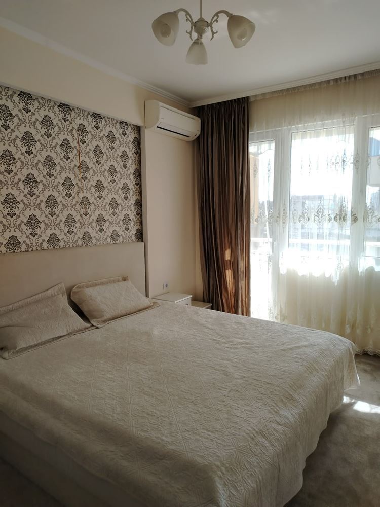 Πολυτελές διαμέρισμα, άνεση και ευρυχωρία 120 τ.μ. στο κέντρο της πόλης-0 Многостаен апартамент, комфорт и удобство на 120кв.м в Центъра на града - 0