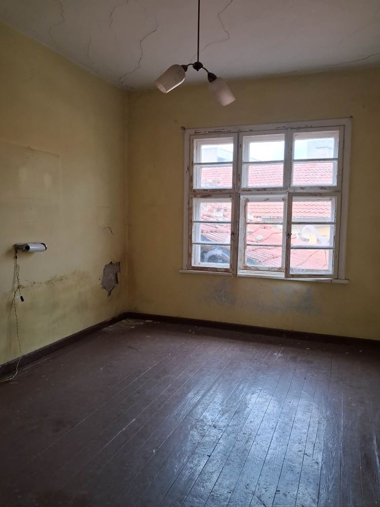 Къща в Центъра на града-0 Къща в Центъра на града - 0