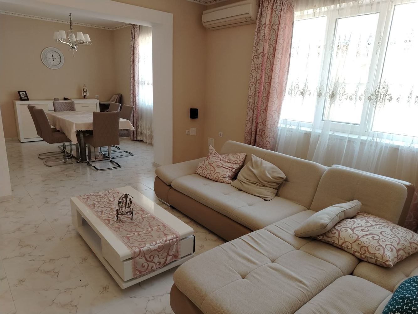 Πολυτελές διαμέρισμα, άνεση και ευρυχωρία 120 τ.μ. στο κέντρο της πόλης-0 Многостаен апартамент, комфорт и удобство на 120кв.м в Центъра на града - 0