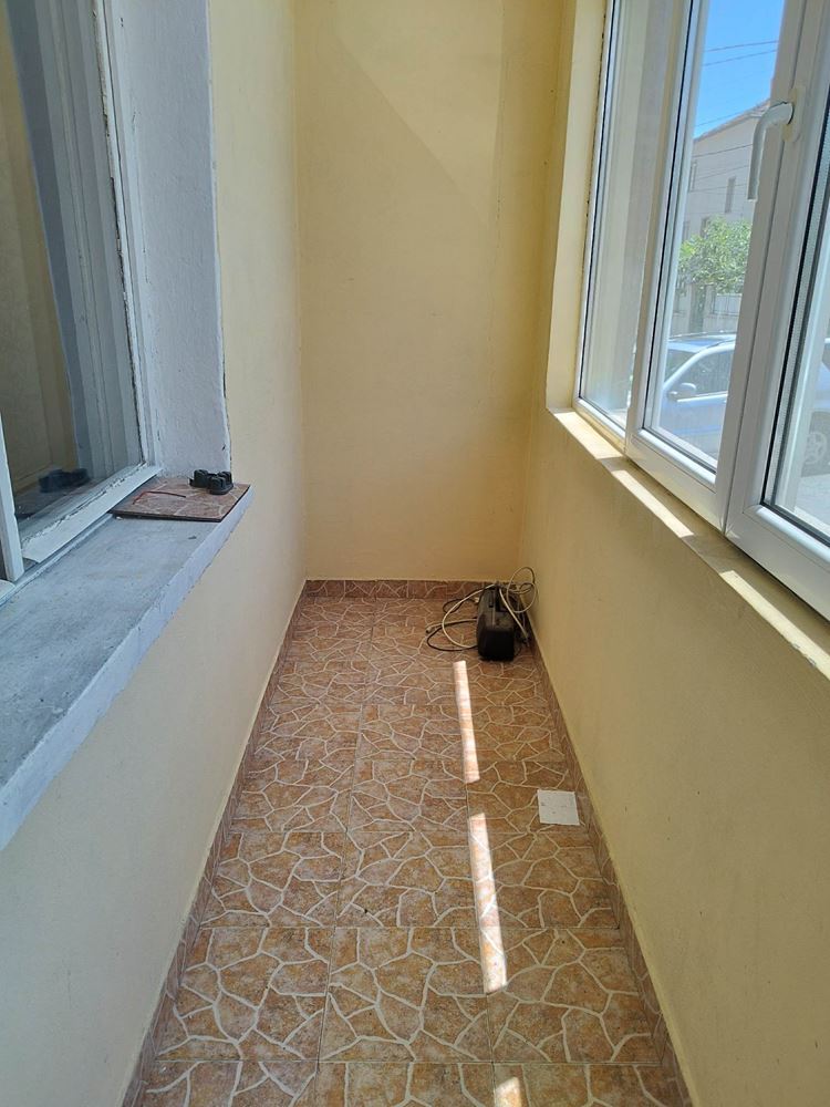 кв. ”КЛУЦОХОР” - продава тухлена къща с двор - 0