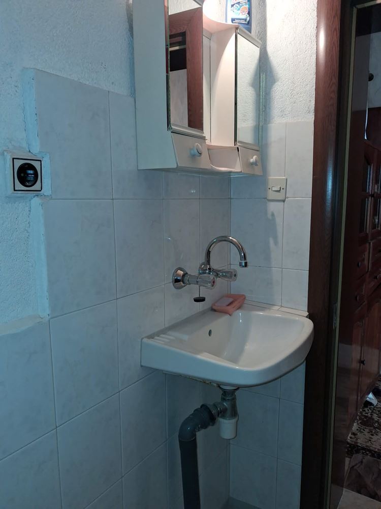 кв. Речица, Двуетажна Масивна Къща, Двор - 650 кв.м. - 0