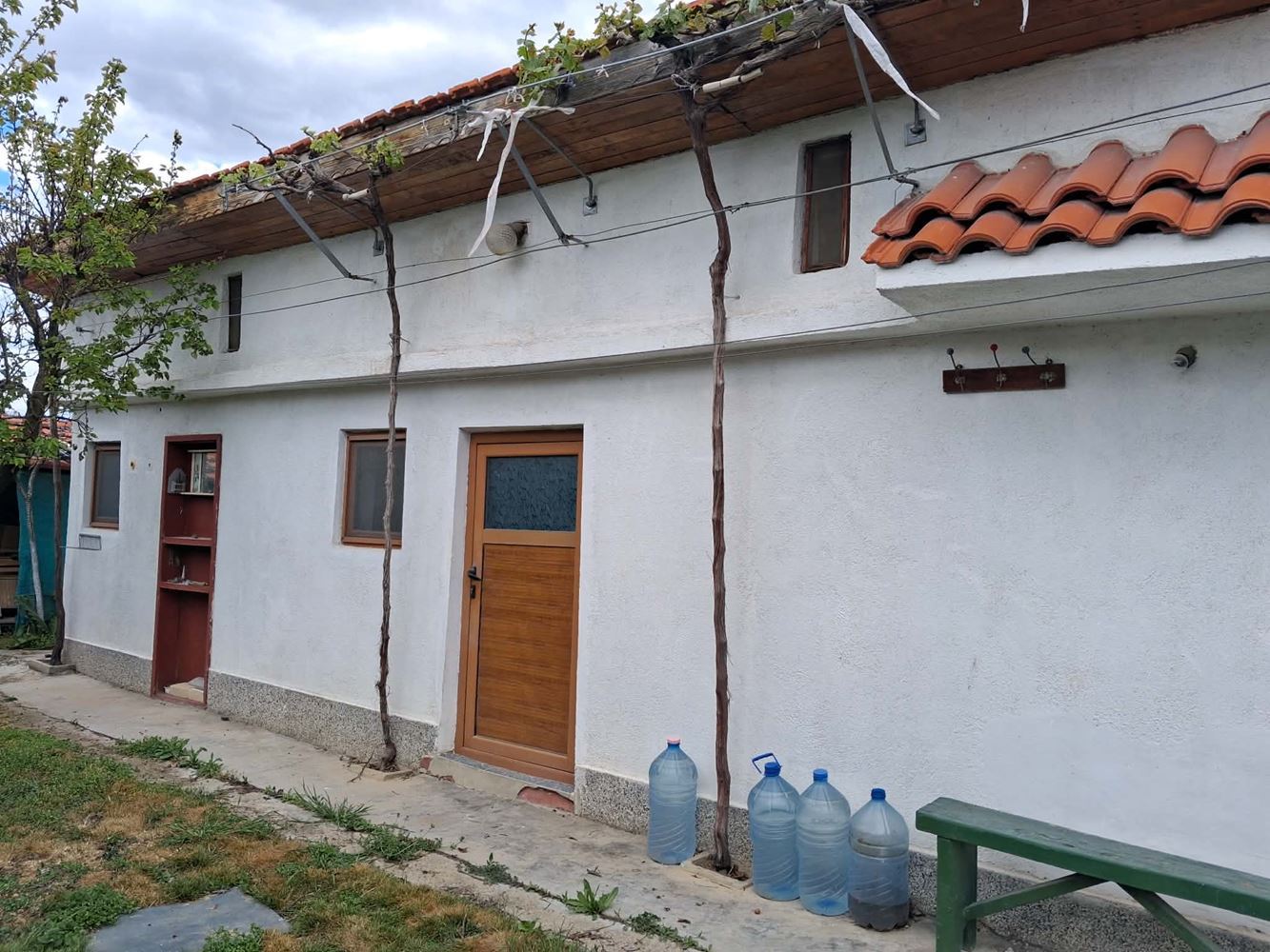 кв. Речица, Двуетажна Масивна Къща, Двор - 650 кв.м. - 0