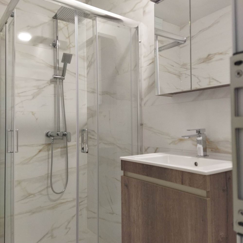 Süper merkezde, lüks bir binada, kamu hizmetleri dahil lüks mülk-0 Супер център, луксозен имот в луксозна сграда с включени консумативи - 0