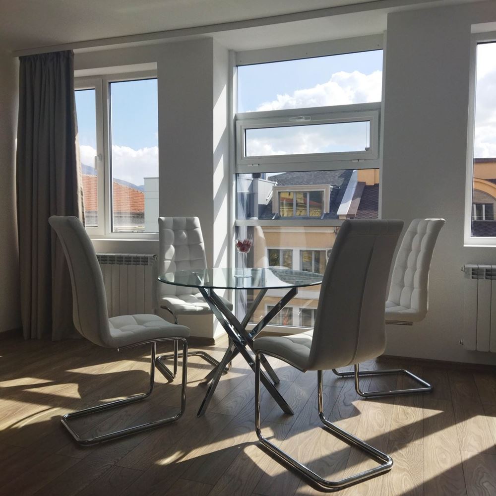 Süper merkezde, lüks bir binada, kamu hizmetleri dahil lüks mülk-0 Супер център, луксозен имот в луксозна сграда с включени консумативи - 0