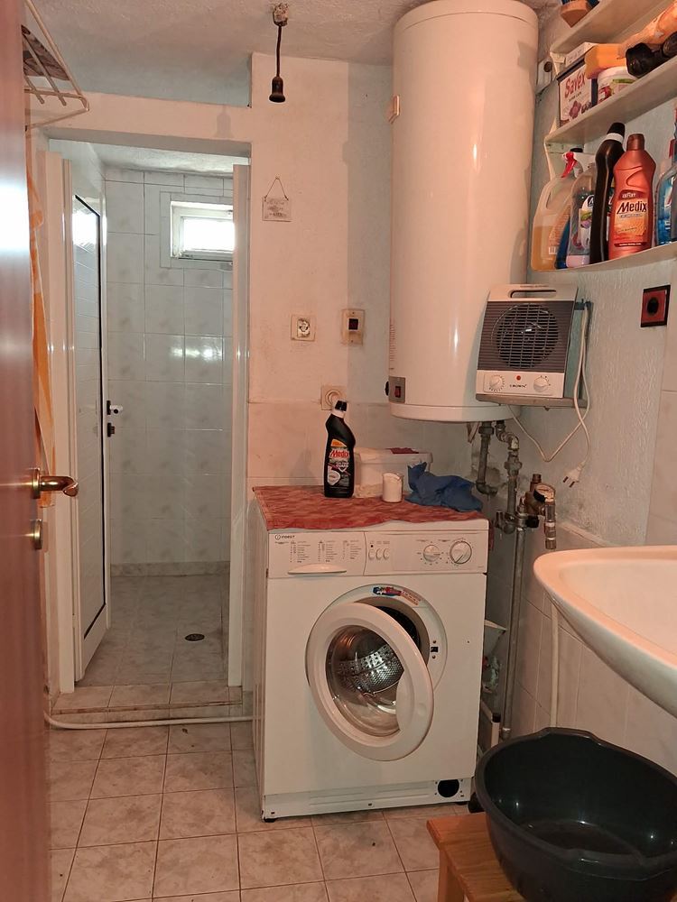 кв. Речица, Двуетажна Масивна Къща, Двор - 650 кв.м. - 0