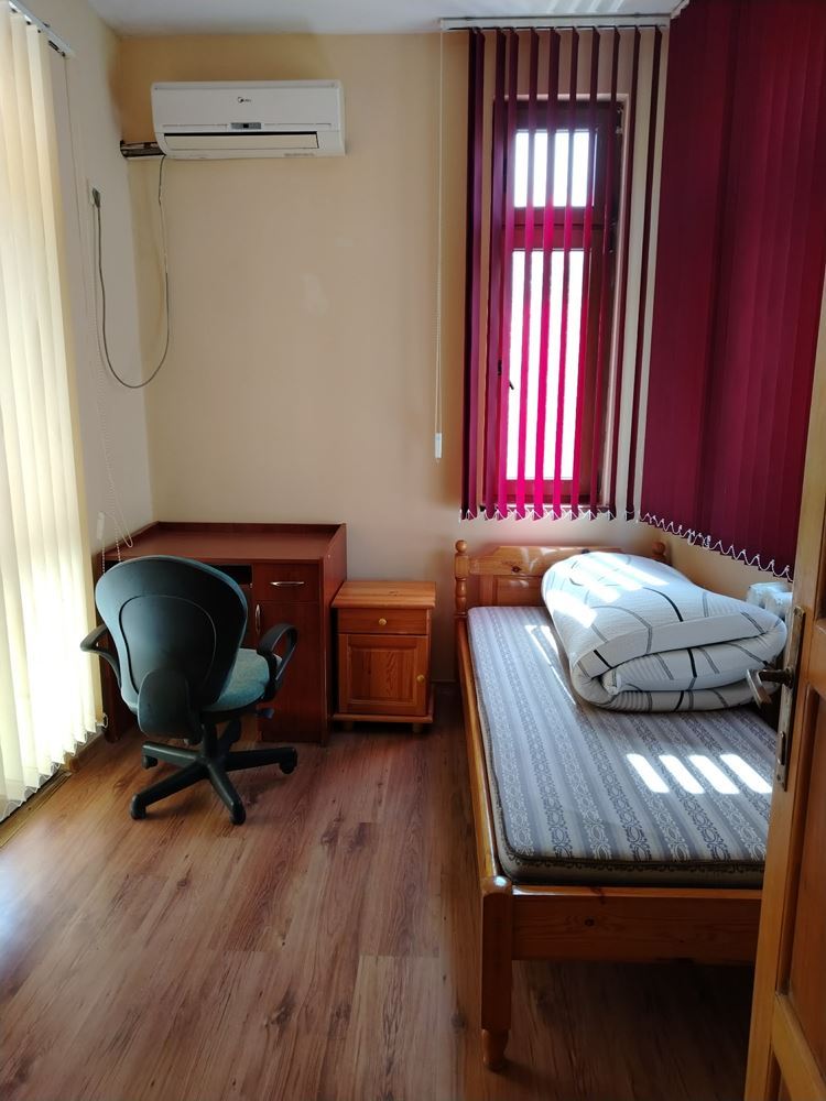 Ларго - дава под наем двустаен. обзаведен апартамент - 0