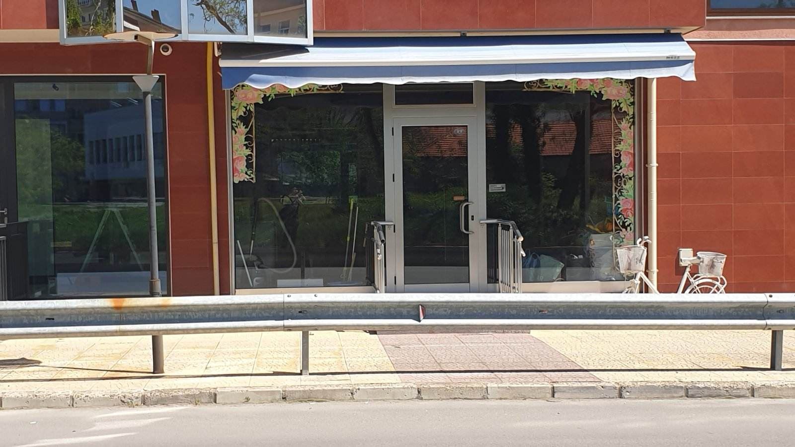 Център, Магазин, 75кв.м, партер, лукс, склад, санитарен възел - 0