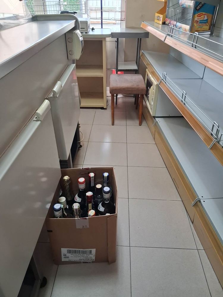 Широк център,магазин за хранителни стоки ,обзаведен - 0