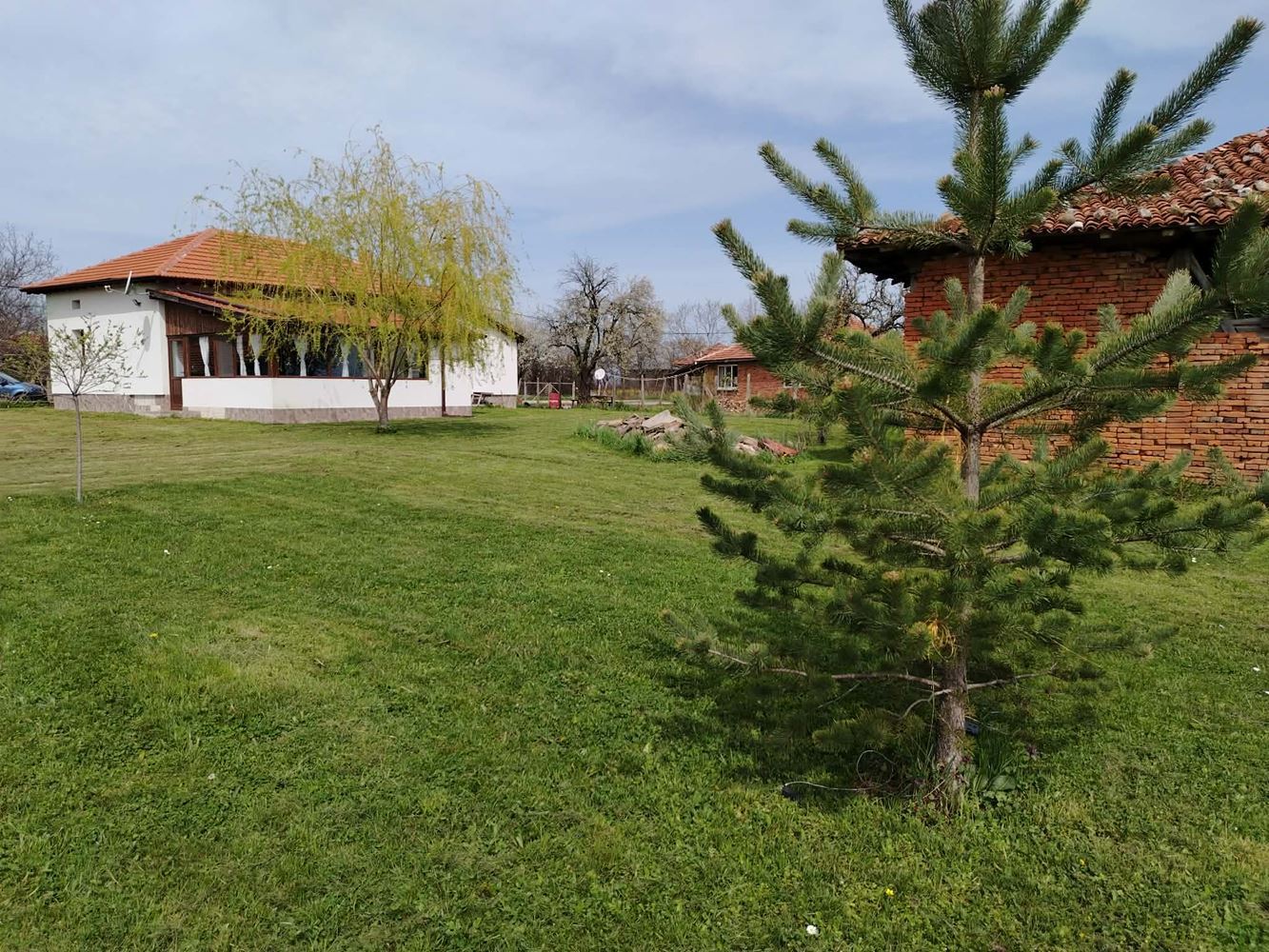 Уникален селски имот с автентичен дух в с. Божевци – близо до Сливен и Елена-0 Уникален селски имот с автентичен дух в с. Божевци – близо до Сливен и Елена - 0