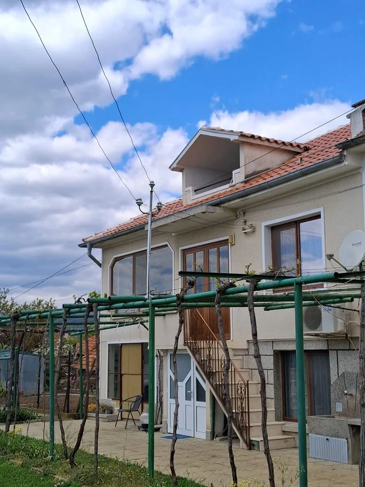 Quartal. Rechitsa, Zweistöckiges Massivhaus, Hof - 650 qm.-0 Stadtteil Rechitsa, zweistöckiges Massivhaus, Grundstück – 650 m² – 0