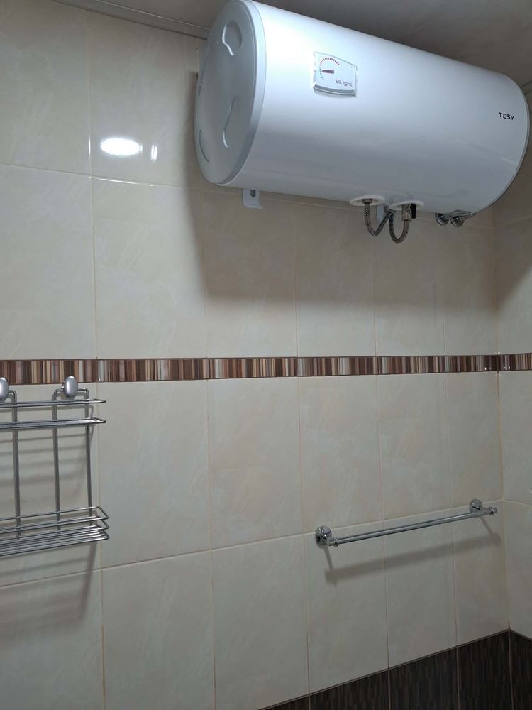 Център, Двустаен Апартамент, Първи Наематели - 0