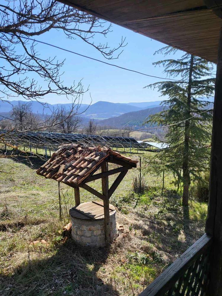 село Заичари нова къща за довършване и друга 120 годишна ан 2 етажа - 0