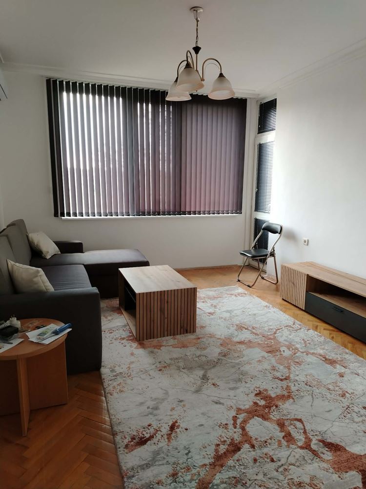 Светъл и уютен апартамент с панорама и голяма тераса в кв. Колю Фичето - 0