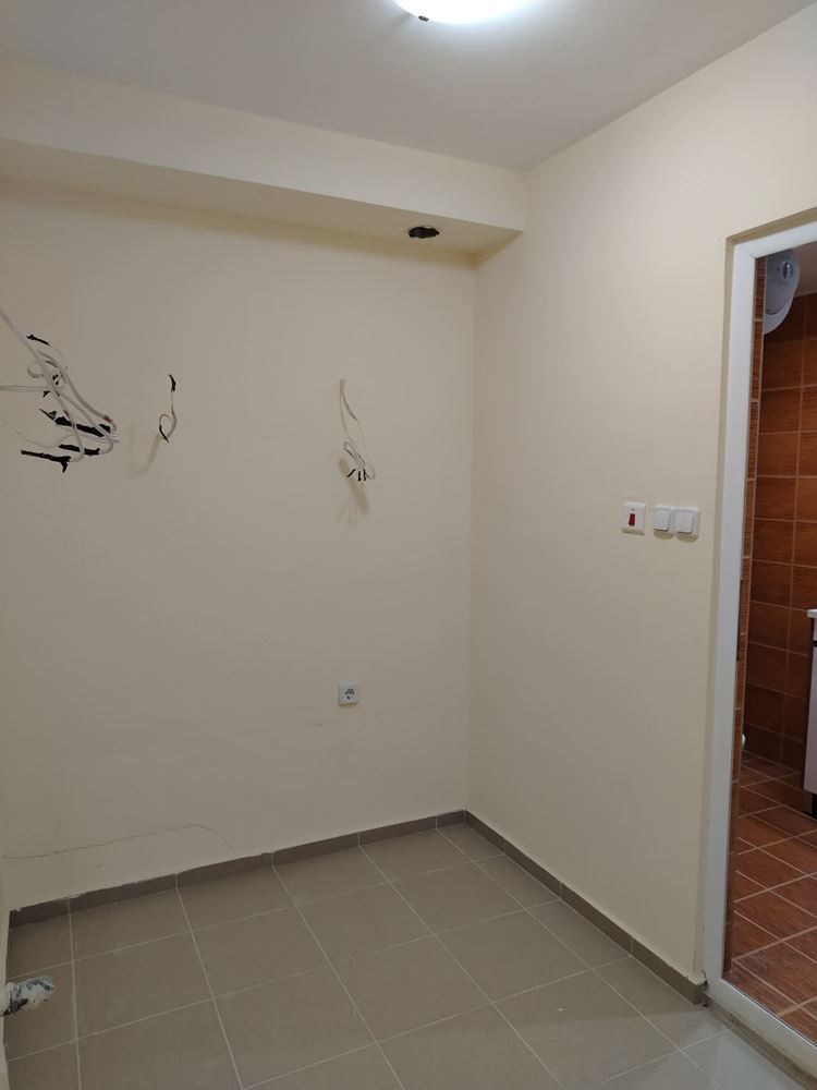 Партерно помещение под наем в Центъра - 0