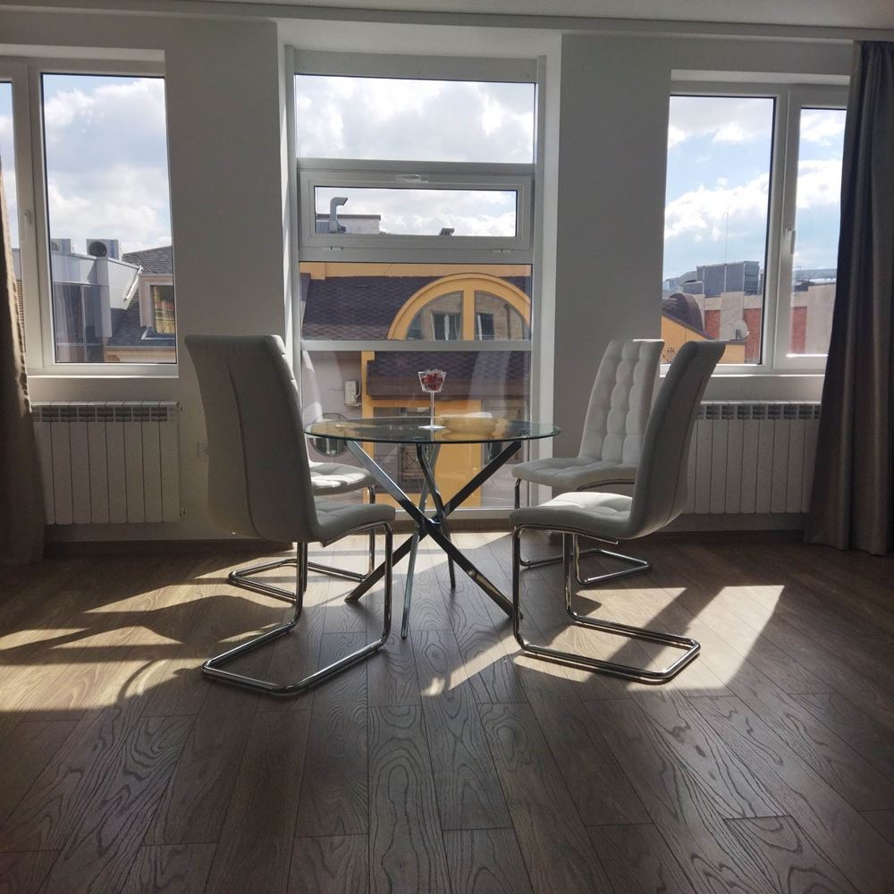 Süper merkezde, lüks bir binada, kamu hizmetleri dahil lüks mülk-0 Супер център, луксозен имот в луксозна сграда с включени консумативи - 0