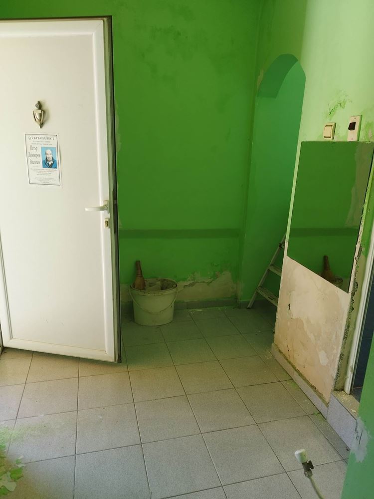 кв. ”КЛУЦОХОР” - продава тухлена къща с двор - 0