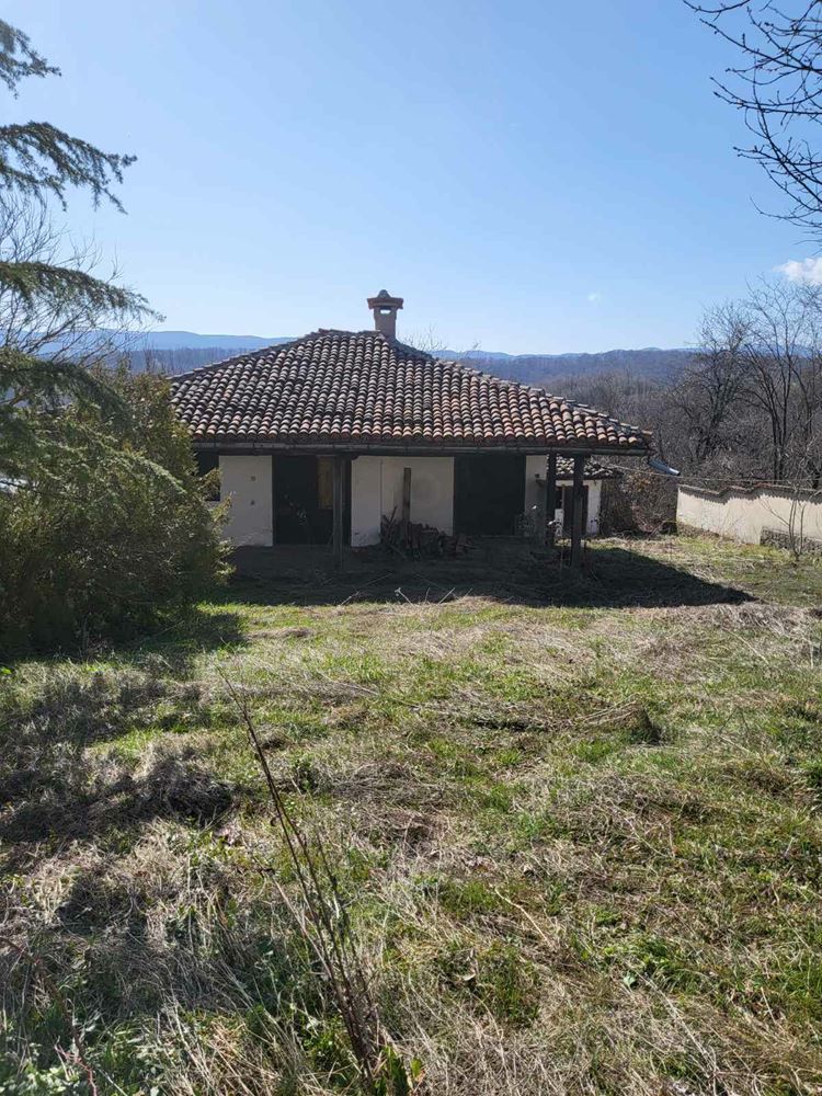 село Заичари нова къща за довършване и друга 120 годишна ан 2 етажа - 0