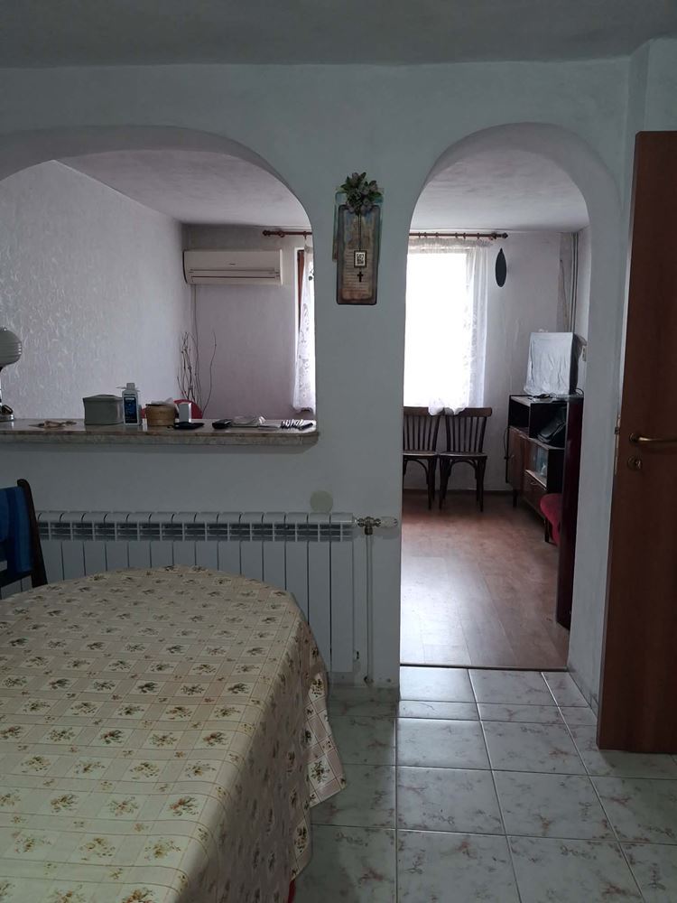 кв. Речица, Двуетажна Масивна Къща, Двор - 650 кв.м. - 0