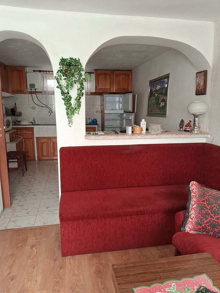 кв. Речица, Двуетажна Масивна Къща, Двор - 650 кв.м. - 0